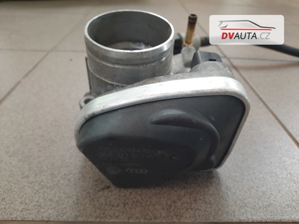 Škrtící klapka 06A133062AT